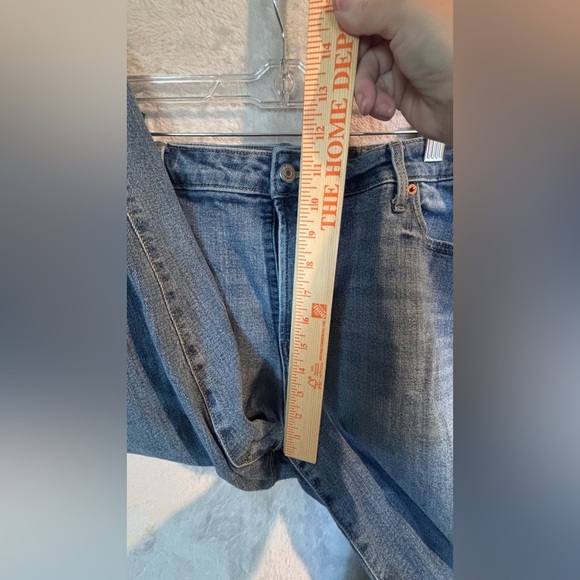 Old Navy Women’s Plus Jeans Size 18 Blue Mid Rise Straight Leg Stretch Denim - Picture 9 of 9